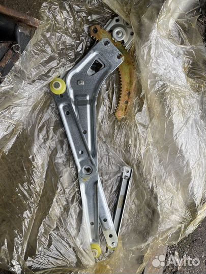 Стеклоподъемника Механизм mitsubishi MB421443