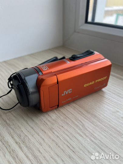 Цифровая видеокамера JVC GZ-R435DEU