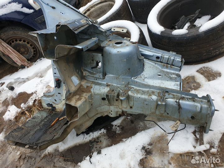 Лонжерон передний левый четверть Ford Focus 2 ff2