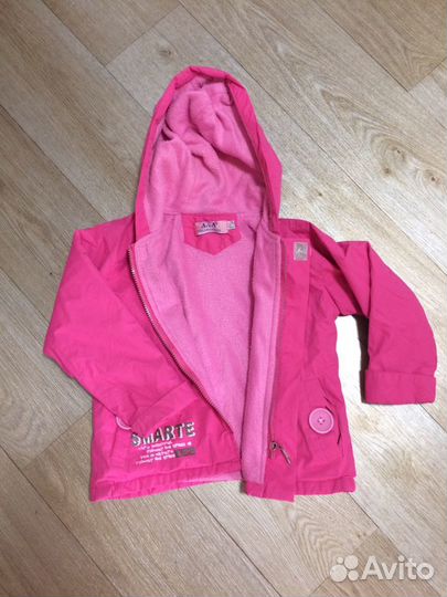 Плащ и жилетка