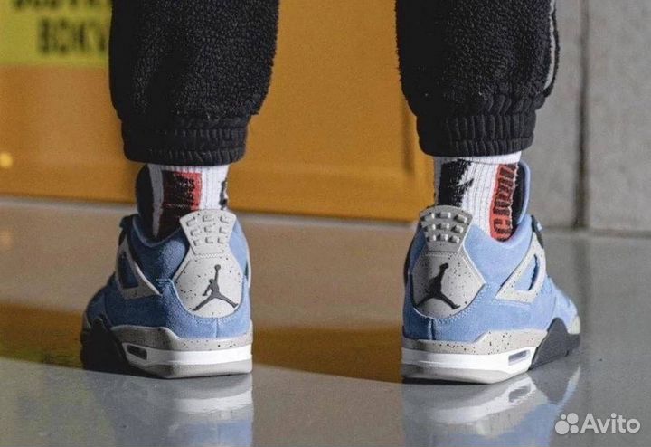 Кроссовки Nike Air Jordan 4 Retro University Blue