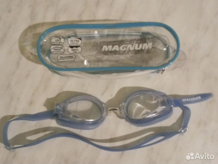 Очки для плавания