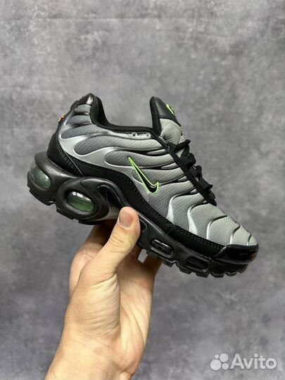 Кроссовки Nike Air Max Tn Plus