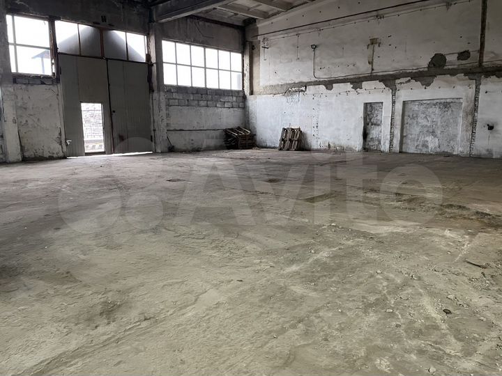 Склад, 317 м²