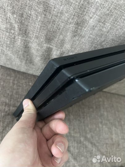 Sony PS4 pro 1tb