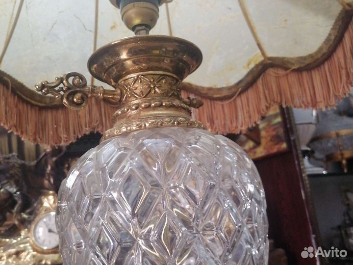 Лампа настольная