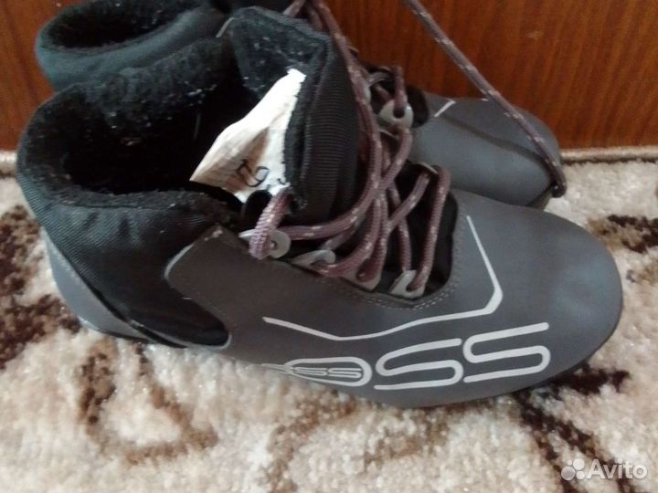 Лыжные ботинки Less