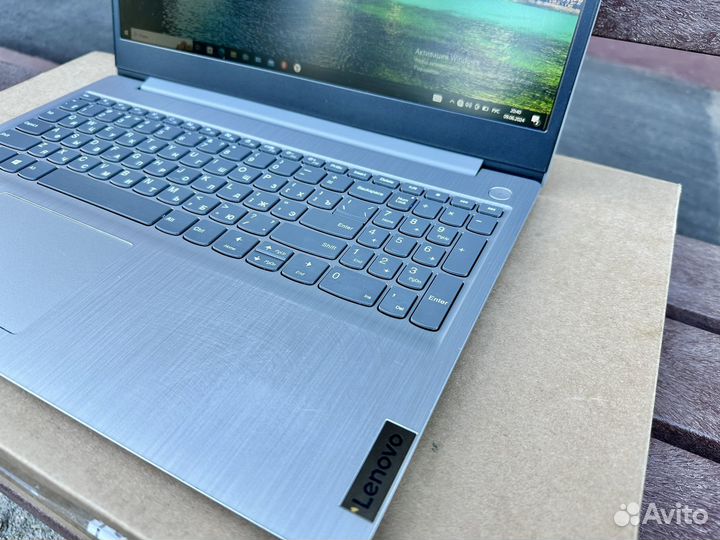 Современный 15,6 Lenovo Ideapad 3 256Гб 4 Гб