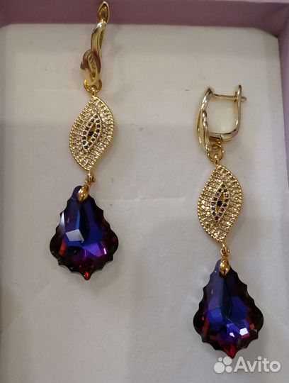 Серьги с кристаллами-подвесками Сваровски