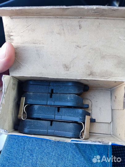 Колодки тормозные задние 58101-3BA01