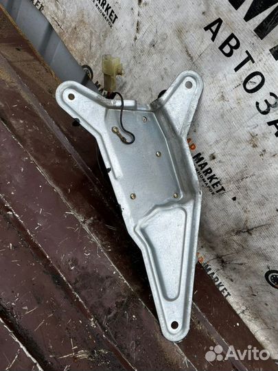 Мотор дворников задний Suzuki Grand Vitara 2000