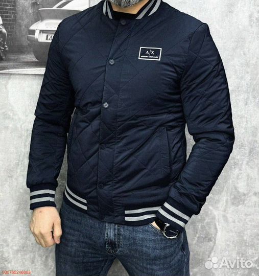 Современный бомбер от Armani Exchange