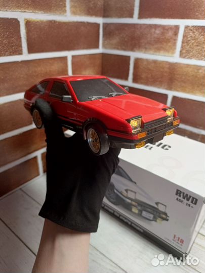 Радиоуправляемая машинка дрифт 1:18 LADA Trueno