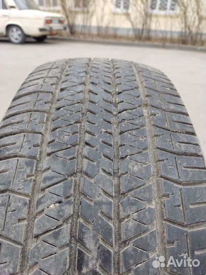 Bridgestone Dueler H/T D684 II 265/65 R17