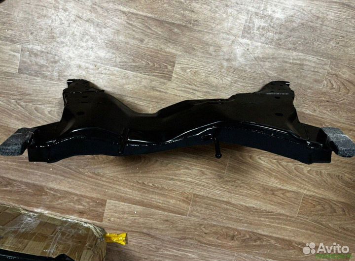 Подрамник передний Mitsubishi Lancer 9