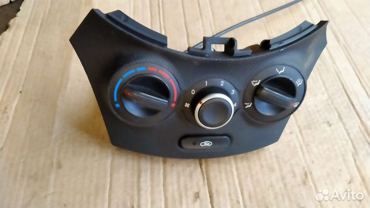 Блок управления отопителем для Hyundai Solaris