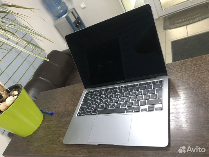 Ноутбук Apple MacBook Air A2337