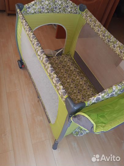 Продам манеж-кровать детскую