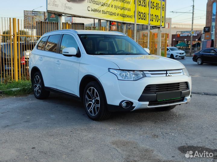 Mitsubishi Outlander, 2014
