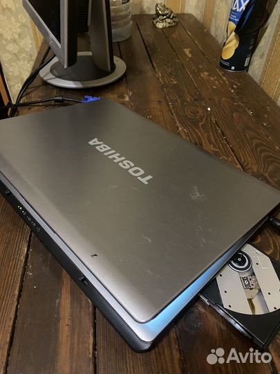 Ноутбук Toshiba