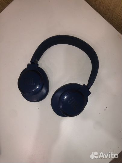 Беспроводные наушники jbl live 660 nc