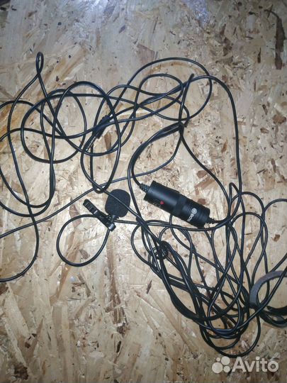 Микрофон петличный boya