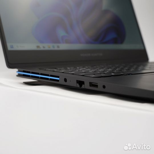 Honor Hunter v700 RTX 2060/i7-10750H/16GB/1TB