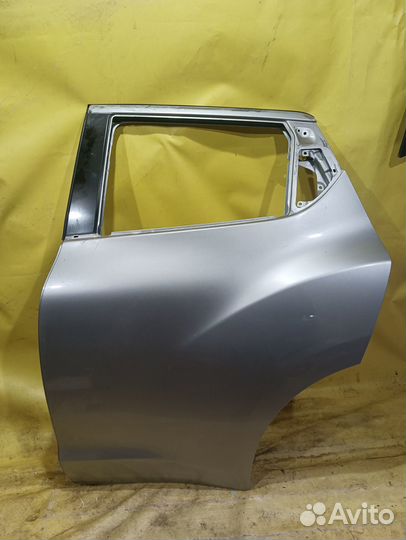 Дверь задняя левая Nissan Juke Ниссан жук