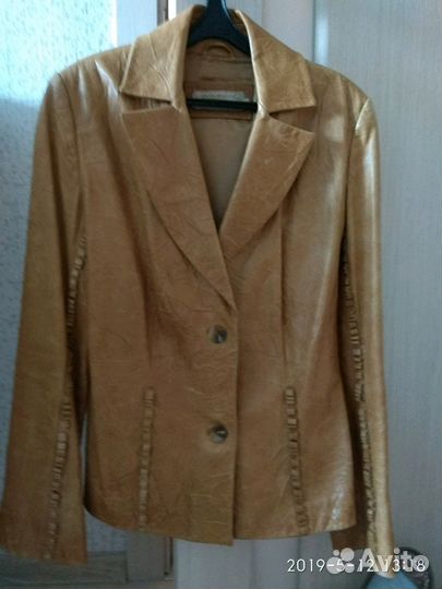 Пиджак из натуральной кожи