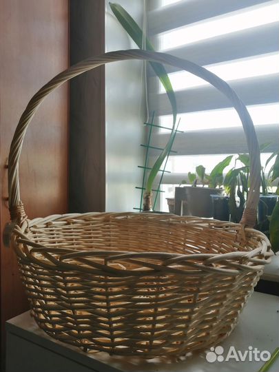 Корзина плетеная большая
