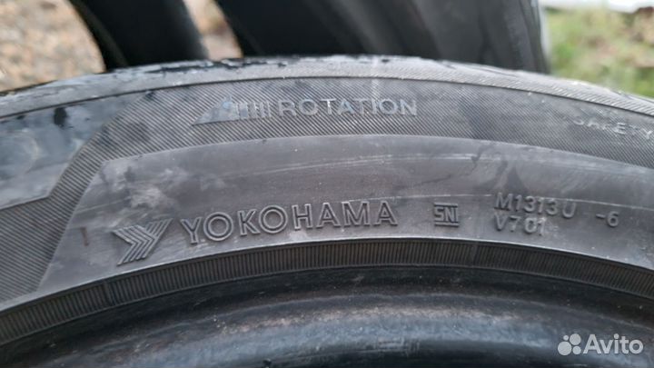 Yokohama 104ZR 205/55 R16