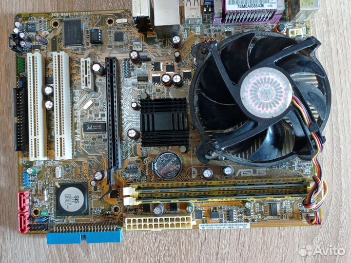 Материнская плата