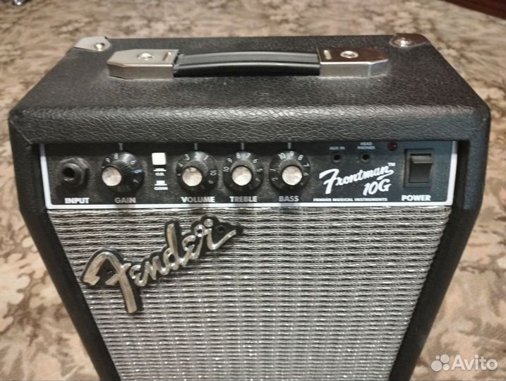 Комбоусилитель Fender Frontman 10G