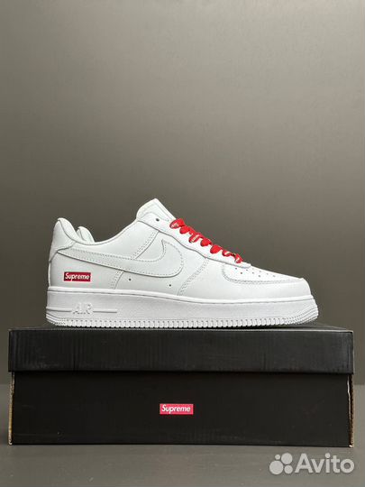 Nike Air Force 1 Low Supreme White