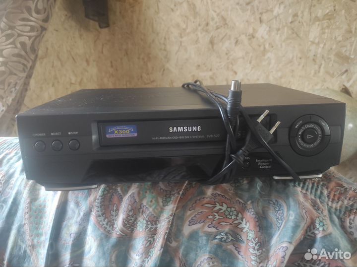 Видеомагнитофон