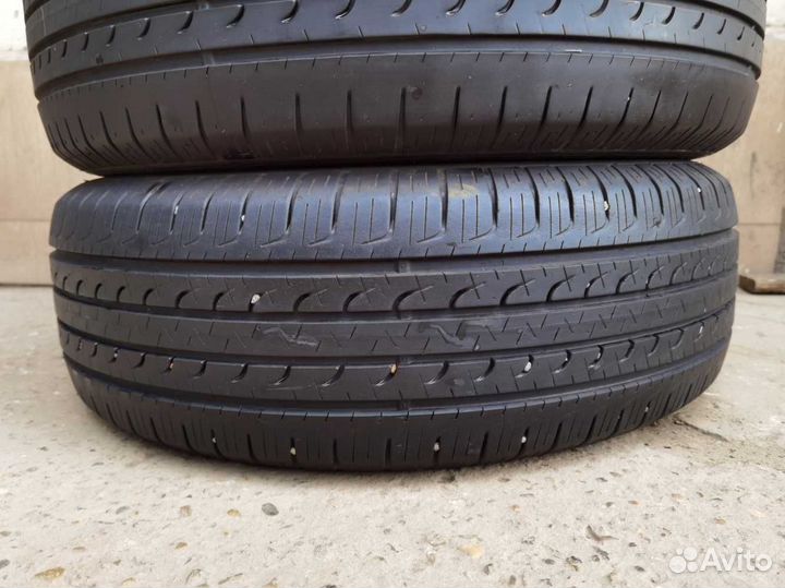 Goodyear EfficientGrip SUV 4x4 215/60 R17 96H