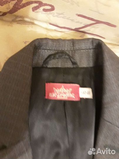 Отдам бесплатно школьную одежду для мальчика