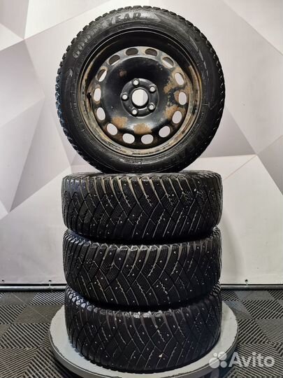 Колеса Volkswagen Jetta 6 205/55 R16 Goodyear