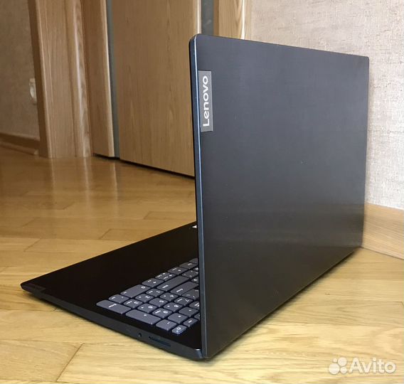 Lenovo S145-15IKB i3/8Gb/MX110/SSD256