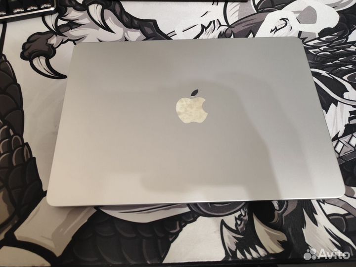 Apple macbook air 13 m3 8/512