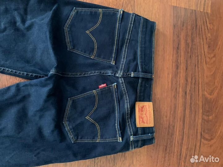 Джинсы женские lEVI'S 710 размер 26