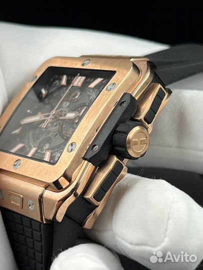 Часы Hublot Square Bang Unico King Gold 42mm