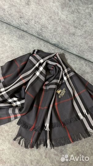 Палантин Burberry