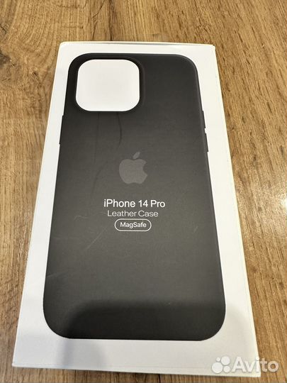 Кожаный чехол 14 pro