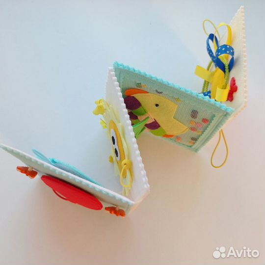 Развивающая книжка раскладушка из фетра 0+