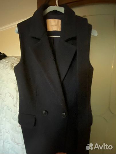 Пальто без рукавов Twinset