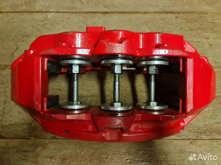 Комплект передних суппортов Brembo Jeep/Dodge SRT