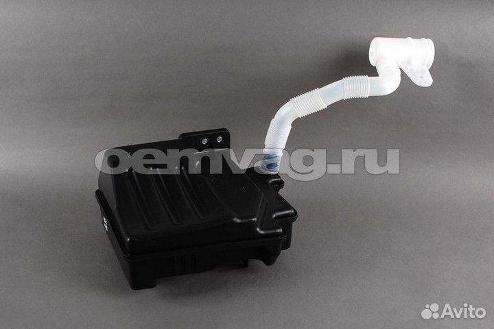 Бачок омывателя лобового стекла Skoda Octavia A5