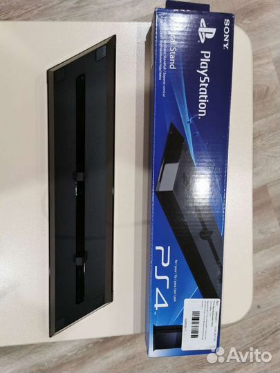 Вертикальный стенд для PlayStation 4