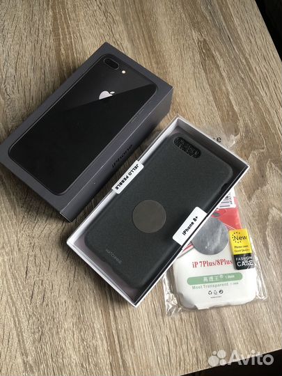 iPhone 8 Plus, 64 ГБ